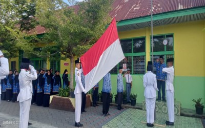 MAN KOTA SOLOK GELAR UPACARA PERINGATAN HUT RI KE - 80 dengan KHIDMAT