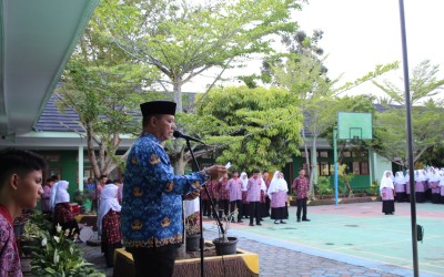 Peringati Hari Anak Nasional ke-42, MAN Kota Solok Gelar Upacara Bendera Khidmat